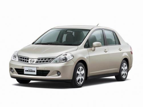 Nissan Tiida Latio с аукциона Японии