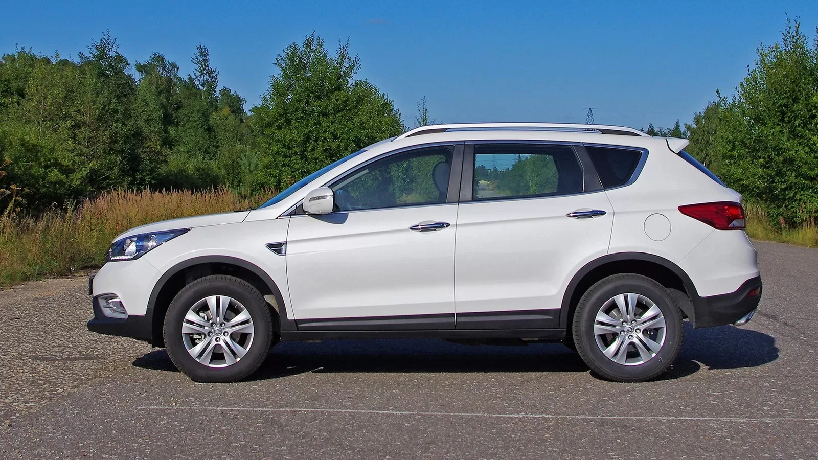 Dong feng ax7 5d suv 2015- vin. Dongfeng ax7 кроссовер. Dongfeng ax7 привод. Ax 7 0. Донг фенг ах7.